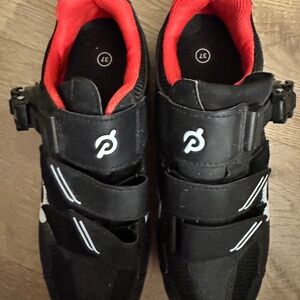 PELOTON CYCLING SHOES | Size 37